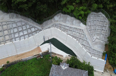 �����϶衡�޷����������к����� �������ʡ�����ߡð��̼���ˡ�͹��縩ˡ�̶���